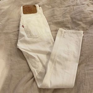 White 501 Levi’s